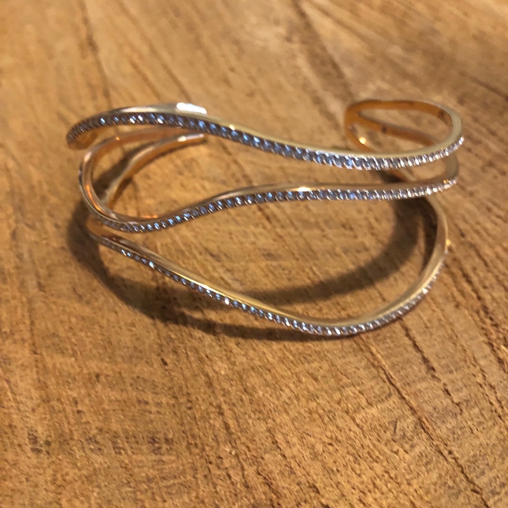 Michael Kors womens wonderlust open cuff bracelet.